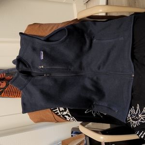 Men's navy better sweater fleece vest